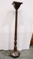 19th century walnut torchere with reeded column and octagonal base, H: 151 cm, no visible damages.