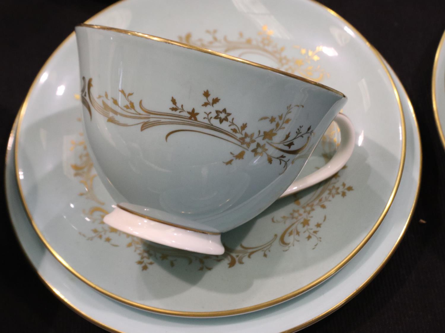 Forty eight pieces of Royal Doulton tea and dinner ware in the Melrose pattern, no cracks or - Image 2 of 3