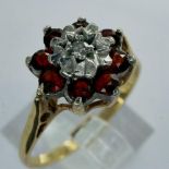9ct gold cluster ring set with diamond and garnet, size O/P, 2.0g. UK P&P Group 1 (£16+VAT for the