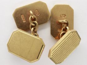 Pair of 9ct gold cufflinks, face H: 20 mm, 12.0g. UK P&P Group 1 (£16+VAT for the first lot and £2+