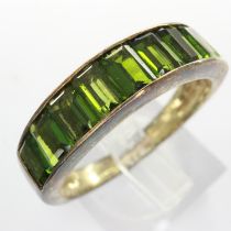 925 silver ring set with emeralds, size T, 4g. UK P&P Group 0 (£6+VAT for the first lot and £1+VAT