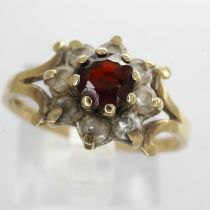 9ct gold cluster ring set with garnet and cubic zirconia, size M, 1.6g. UK P&P Group 0 (£6+VAT for