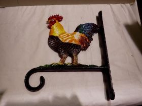 Cast iron basket hook in the form of a cockerel, H: 33 cm. UK P&P Group 3 (£30+VAT for the first lot