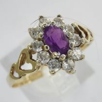 9ct gold cluster ring set with amethyst and cubic zirconia, size P, 1.4g. UK P&P Group 0 (£6+VAT for