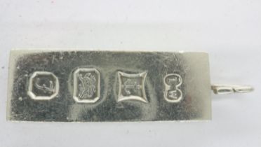 Hallmarked silver ingot pendant, H: 60 mm, 32g. UK P&P Group 1 (£16+VAT for the first lot and £2+VAT