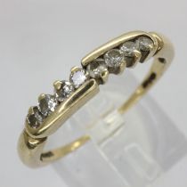 9ct gold ring set with diamonds, size O, 1.7g. UK P&P Group 0 (£6+VAT for the first lot and £1+VAT