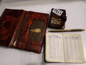 Small vintage English dictionary, pen, ready reckoner and leather wallet. UK P&P Group 1 (£16+VAT