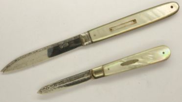 Two mother of pearl handled fruit knives with hallmarked silver blades. UK P&P Group 3 (£30+VAT
