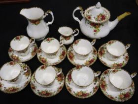 Royal Albert nineteen piece tea service in the Old Country Roses pattern, no chips or cracks. Not
