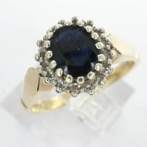 9ct gold cluster ring set with sapphire and diamonds, size M/N, 3.2g. UK P&P Group 0 (£6+VAT for the