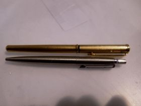 Parker ballpoint pen and a Pentique fountain pen. UK P&P Group 1 (£16+VAT for the first lot and £2+