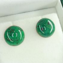 Pair of 925 silver stud earrings set with malachite. UK P&P Group 1 (£16+VAT for the first lot