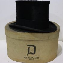 G A Dunn (London) black silk top hat, label size 78, boxed, front to back 20 cm, side to side 16.4
