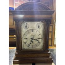 Winterhalder & Hofmeier triple fusee oak cased bracket clock, chiming on a gong with silvered