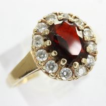 9ct gold cluster ring set with garnet and cubic zirconia, size R, 2.4g. UK P&P Group 0 (£6+VAT for