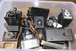 Selection of vintage film cameras. Not available for in-house P&P