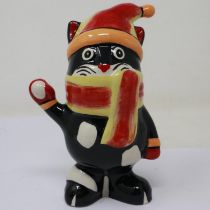 Lorna Bailey snowballing cat, no cracks or chips, H: 14 cm. UK P&P Group 1 (£16+VAT for the first