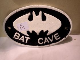 Cast iron Bat Cave sign, w:15 cm. UK P&P Group 2 (£20+VAT for the first lot and £4+VAT for