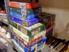 Twenty boxed jigsaws, vendor advises all complete. Not available for in-house P&P