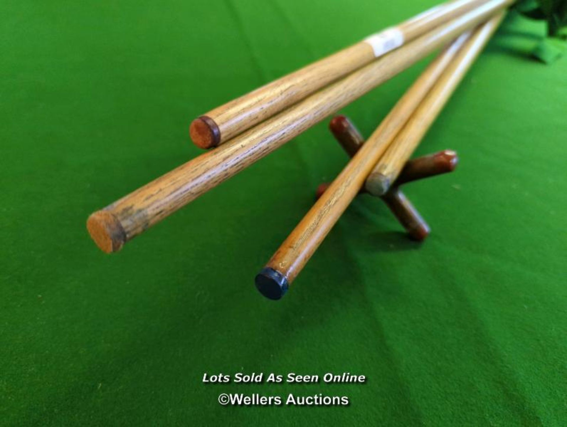 4X ANTIQUE & VINTAGE BILLIARD CUES , SOME HAND SPLICED AND A REST INC. X2 BURROUGHES AND WATTS [THIS - Image 4 of 5