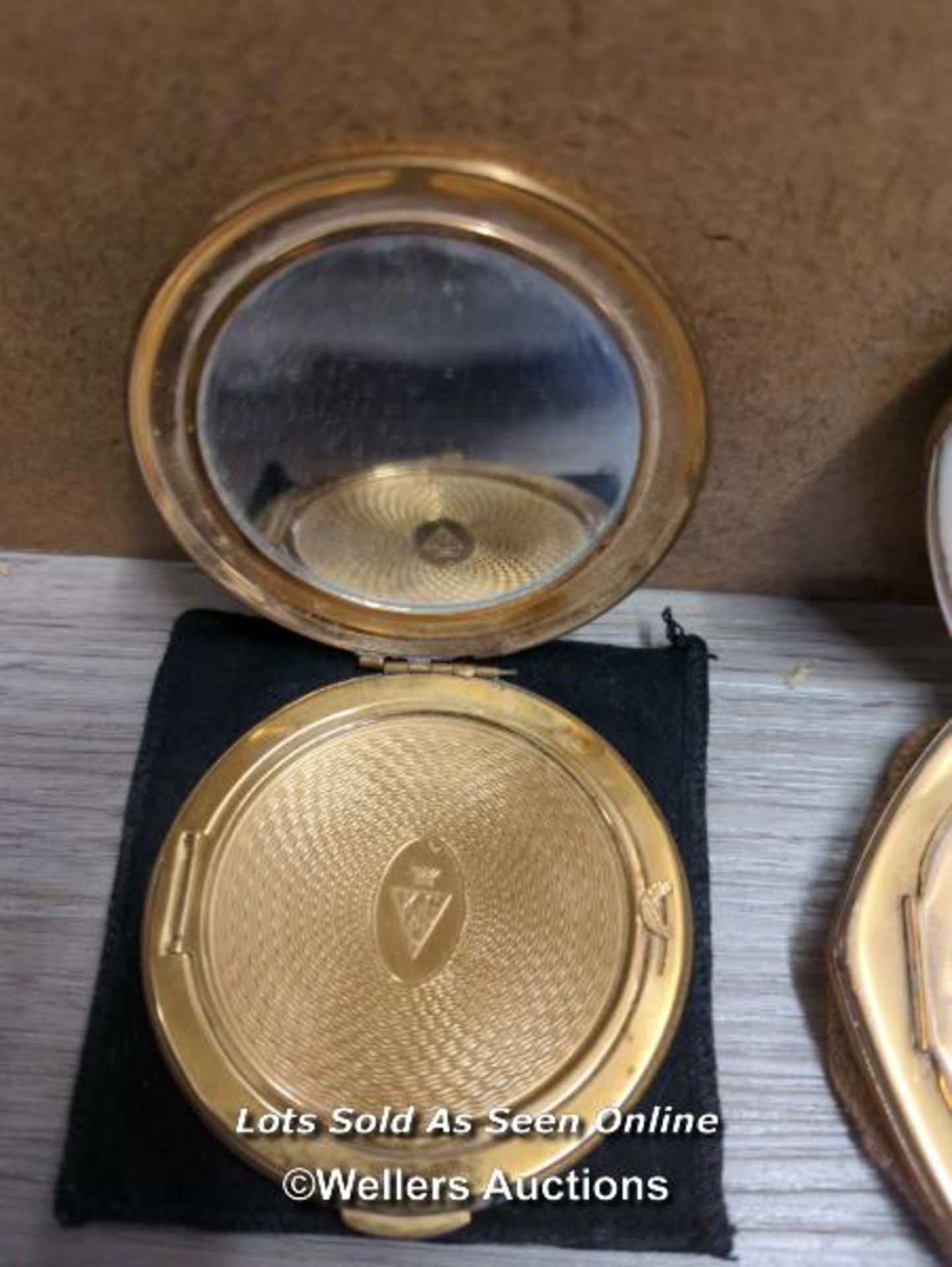 TWO VINTAGE POWDER COMPACTS - Image 3 of 5