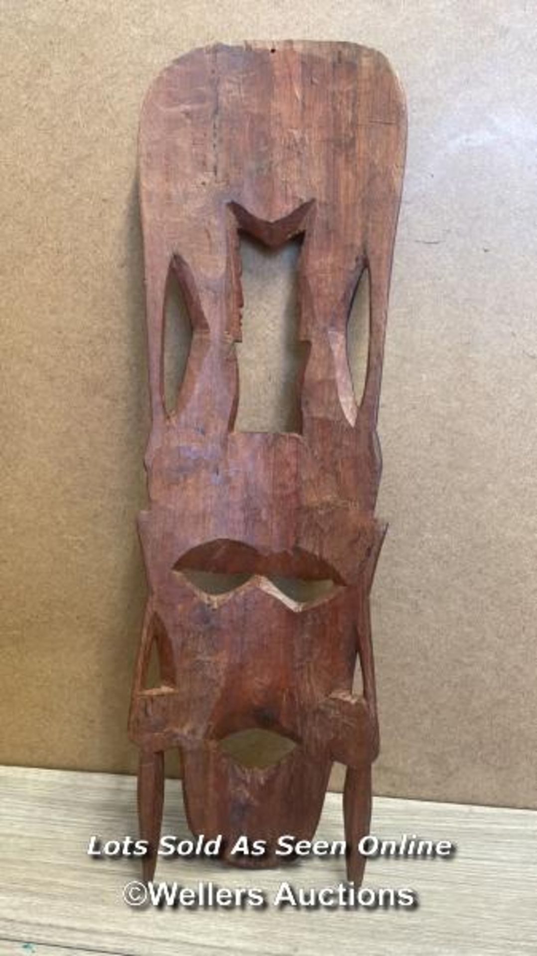 AFRICAN CARVED MASK, WALL HANGING 60CM HIGH - Image 4 of 4