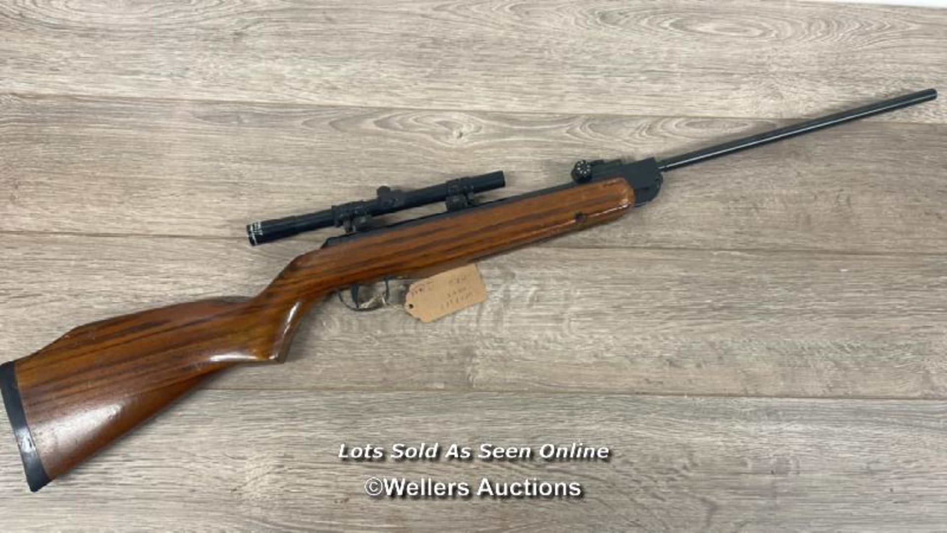 WEBLEY & SCOTT HAWK MK2 AIR RIFLE, INCLUDES .177 & .22 CALIBRE BARRELS, 104CM LONG (WITH 177 BARREL) - Image 2 of 9