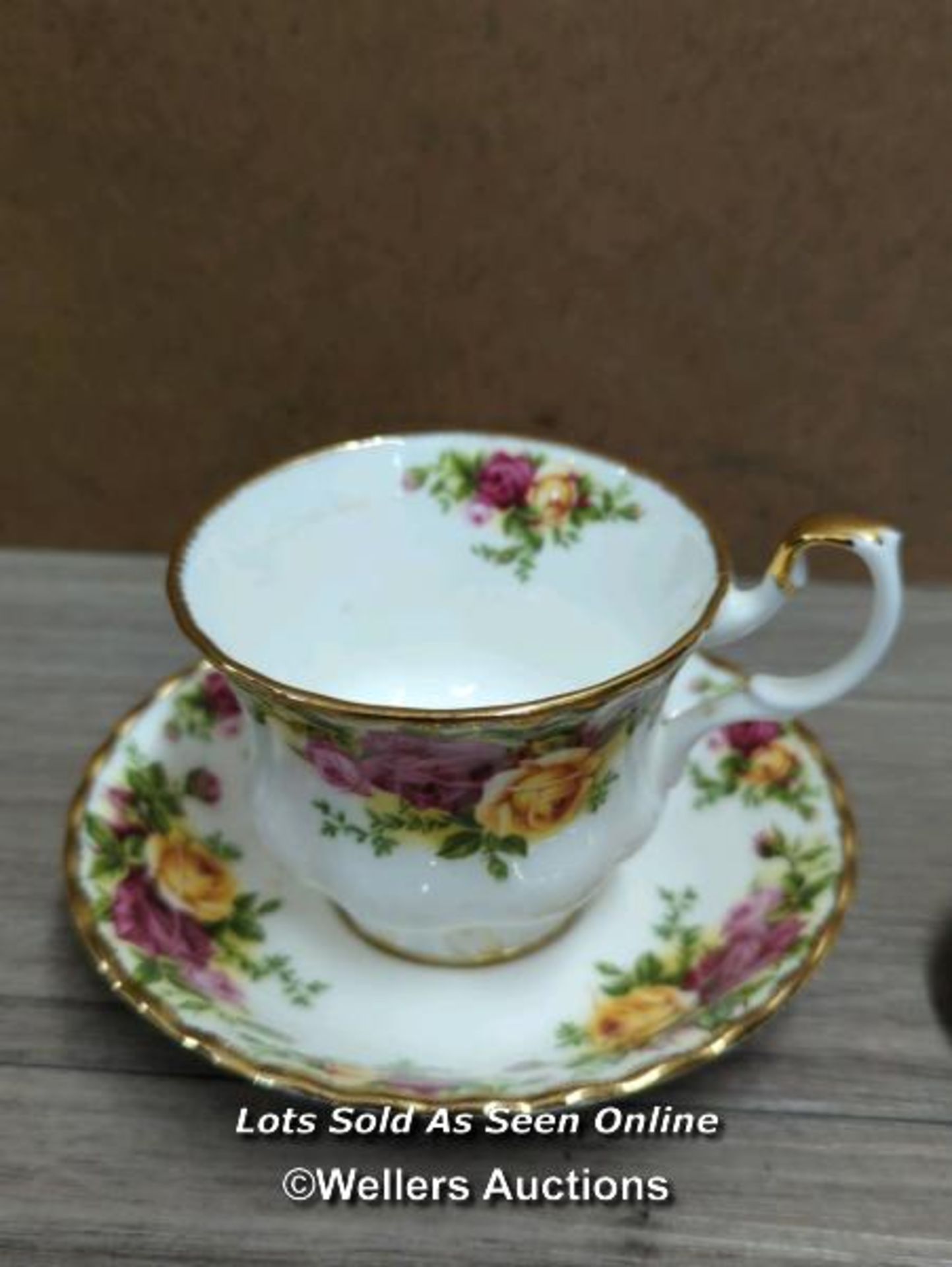 ROYAL ALBERT BONE CHINA CUP AND A MINIATURE CUP - Image 2 of 4