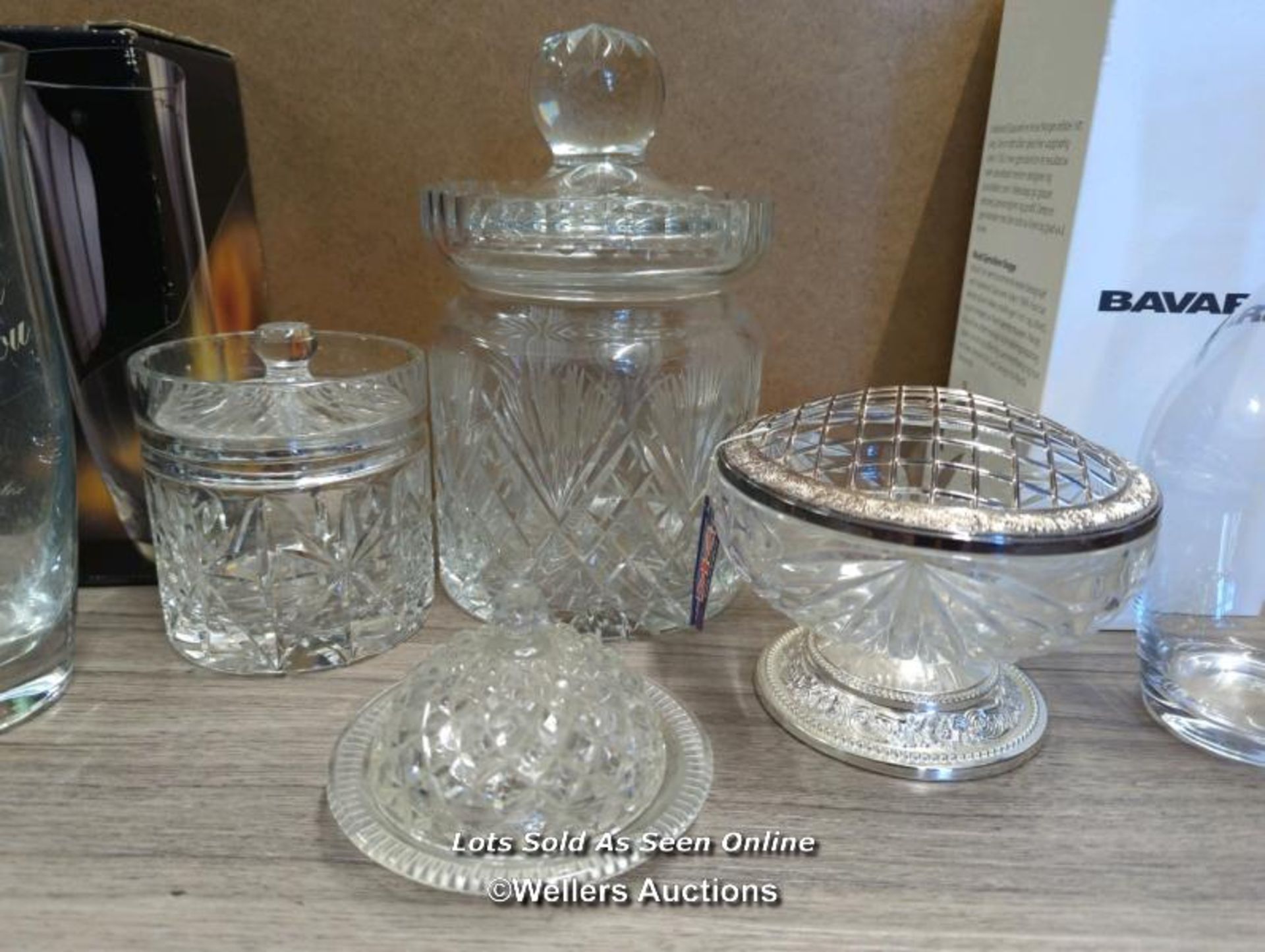 ASSORTED GLASS WARE INCLUDING BOXED BOHEMIA VASE, BOXED BAVARIA WINE CARAFE - Image 2 of 4