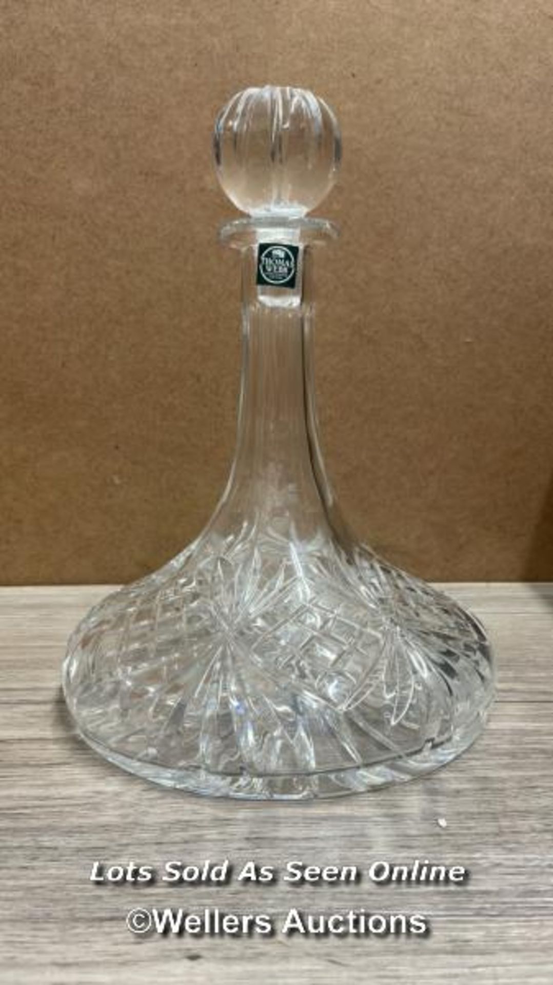 A THOMAS WEBB CHRISTAL SHIPS DECANTER IN ORIGINAL BOX, 28CM HIGH WITH STOPPER - Image 2 of 5