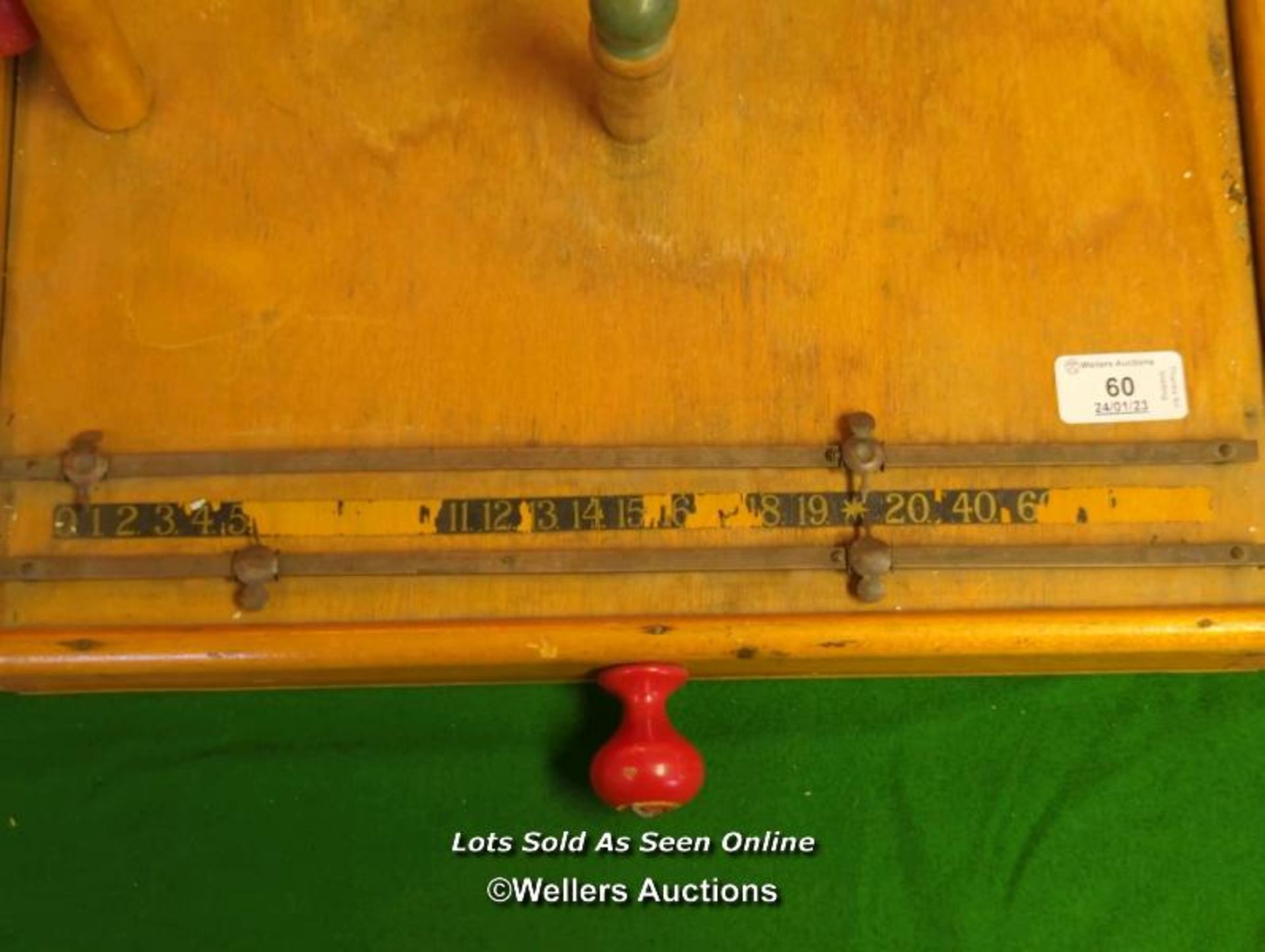 BAR SKITTLE SET / IN NEED OF RESTORATION [THIS LOT WILL NEED COLLECTING FROM THE ACADEMY BILLIARD - Image 4 of 6