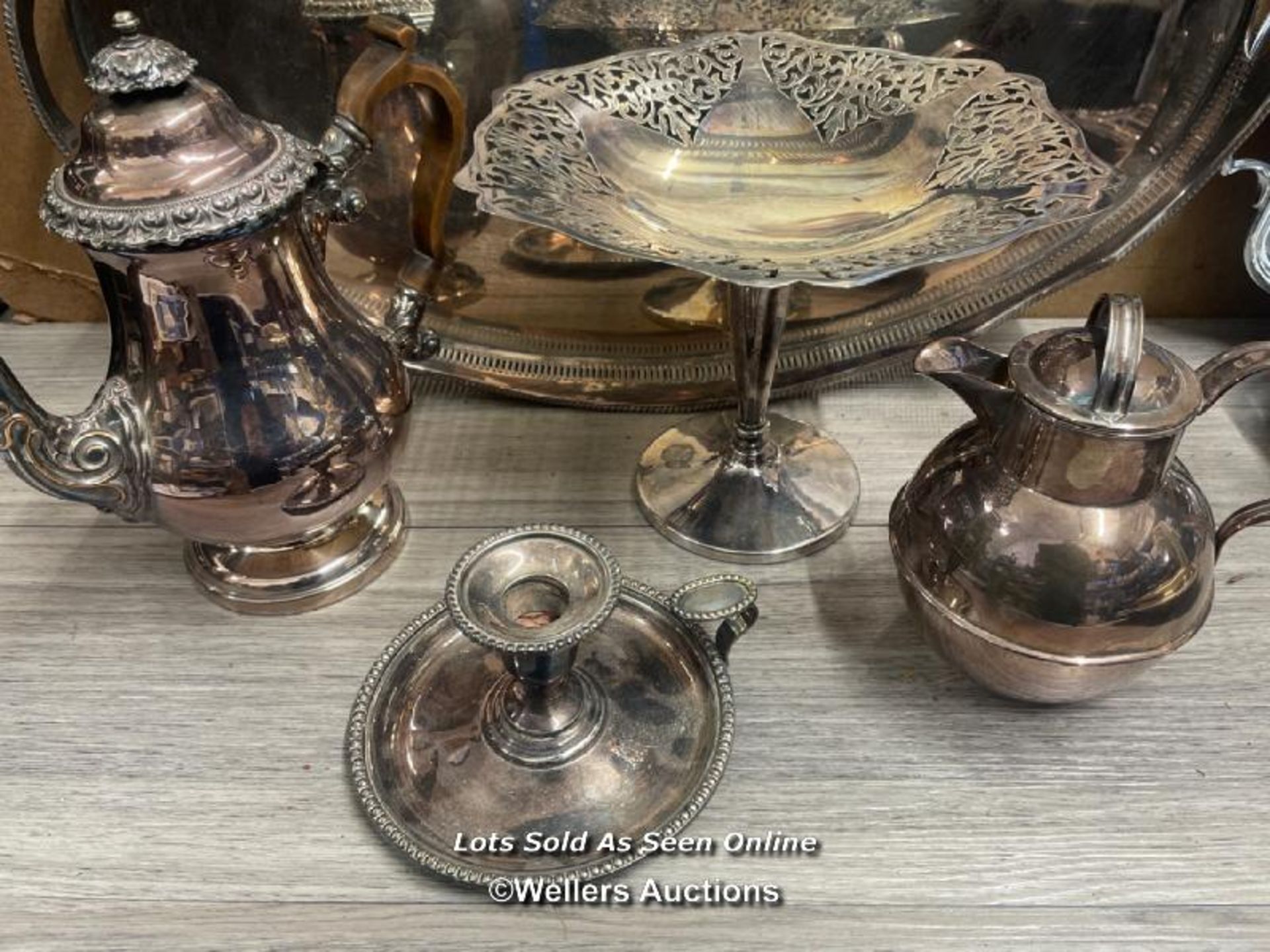 A LARGE QUANTITY OF ANTIQUE METAL WARE INCLUDING TRAYS, LARGE SERVING DISH, COFFE & TEA POTS AND - Image 7 of 8