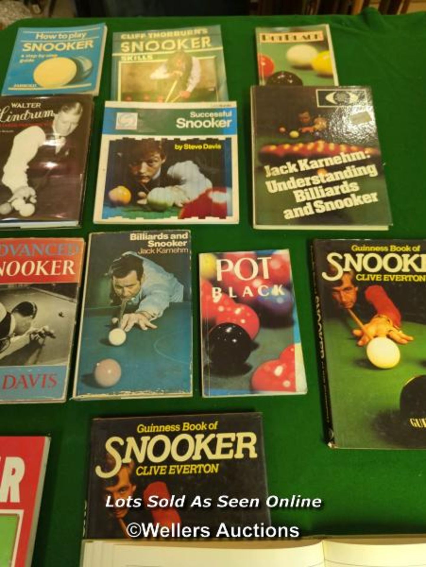 13X SNOOKER RELATED BOOKS INC. JOHN KARNEHM, CLIVE EVERTON, JOE DAVIS AND MORE [THIS LOT WILL NEED - Image 5 of 5