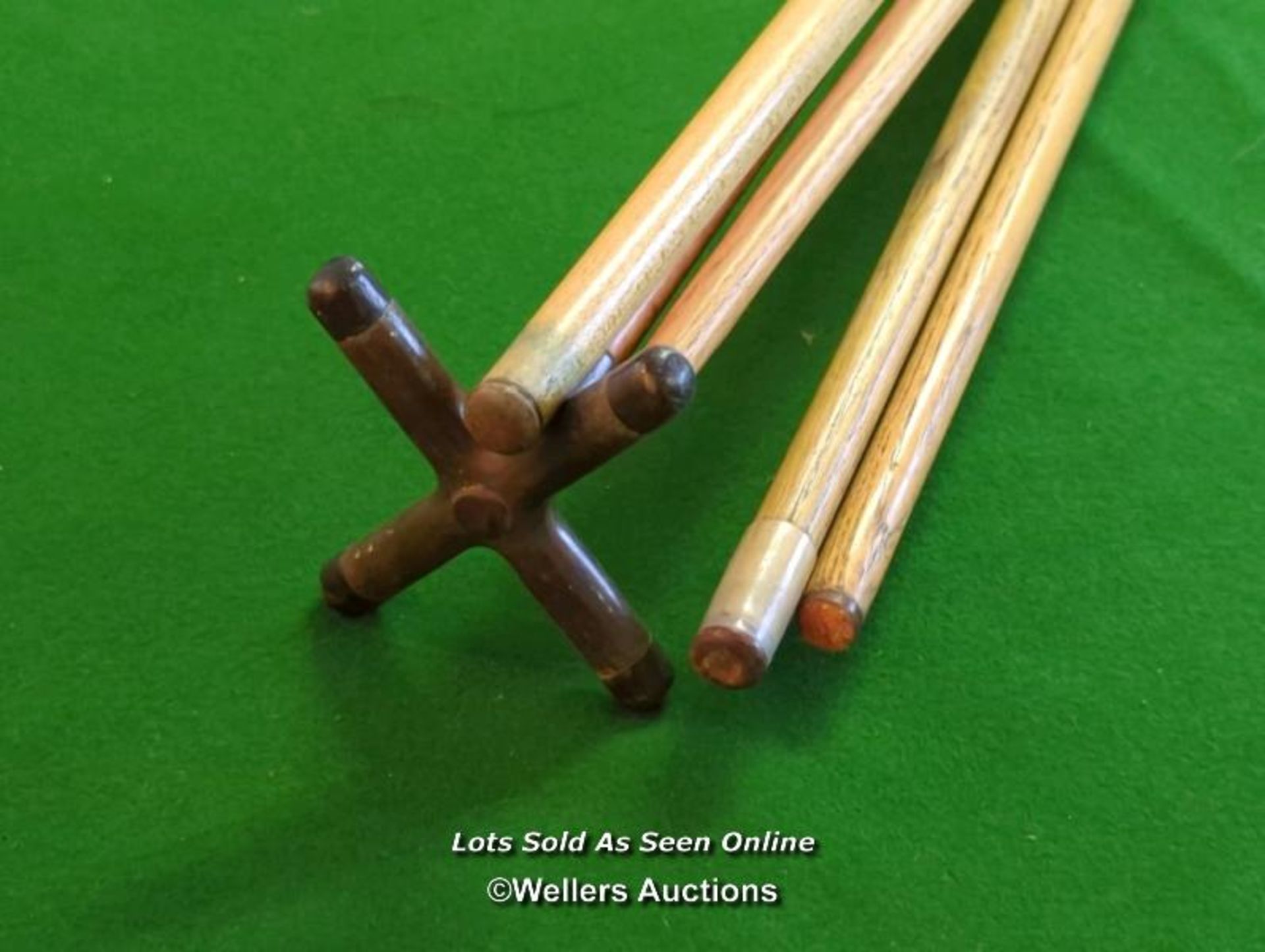 4X BILLIARD CUES AND A REST INC. RILEY [THIS LOT WILL NEED COLLECTING FROM THE ACADEMY BILLIARD - Image 3 of 4