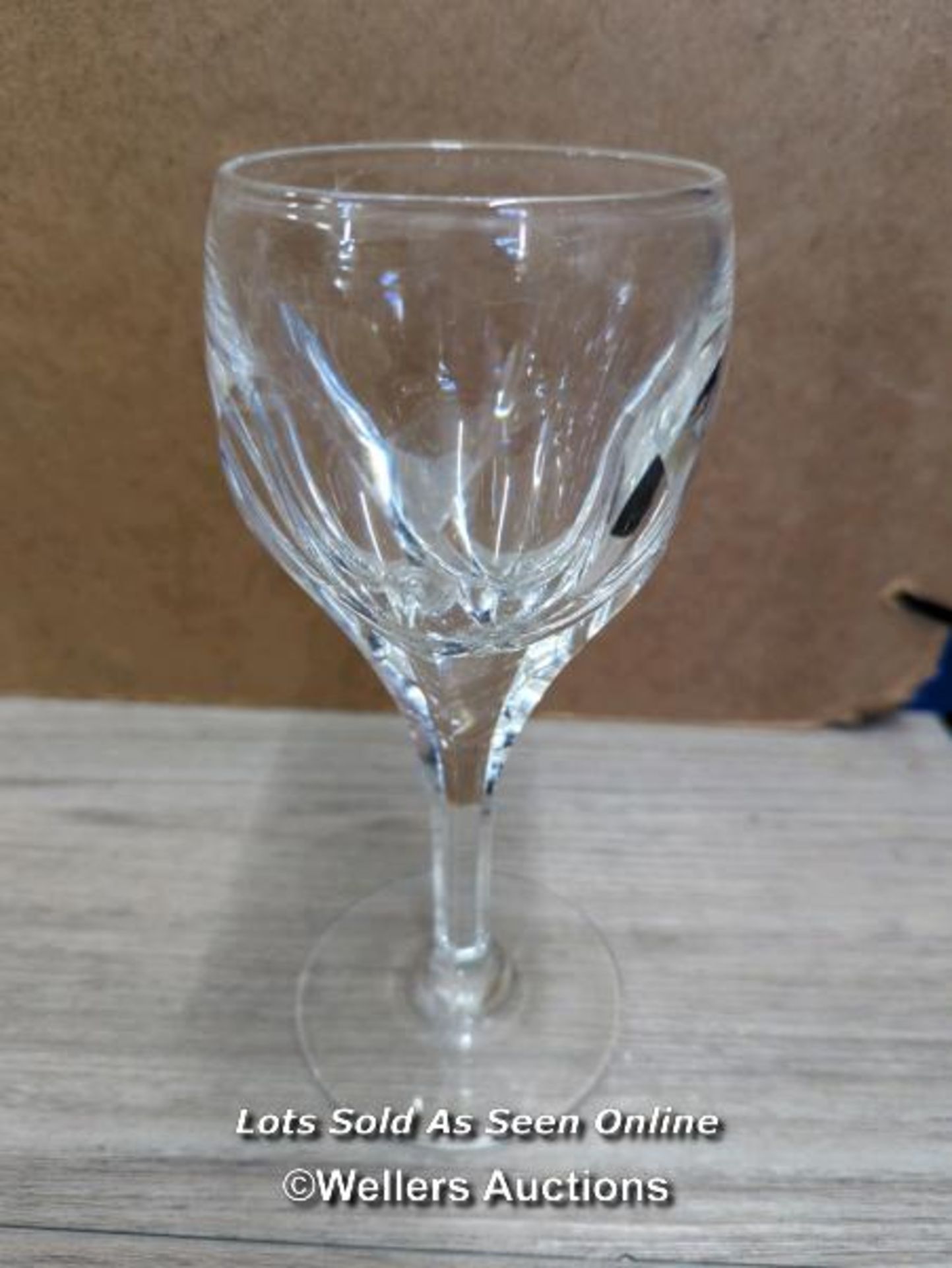 FIVE THOMAS WEBB 1950'S ROYAL YACHT CRYSTAL WINE GLASSES - Image 3 of 4