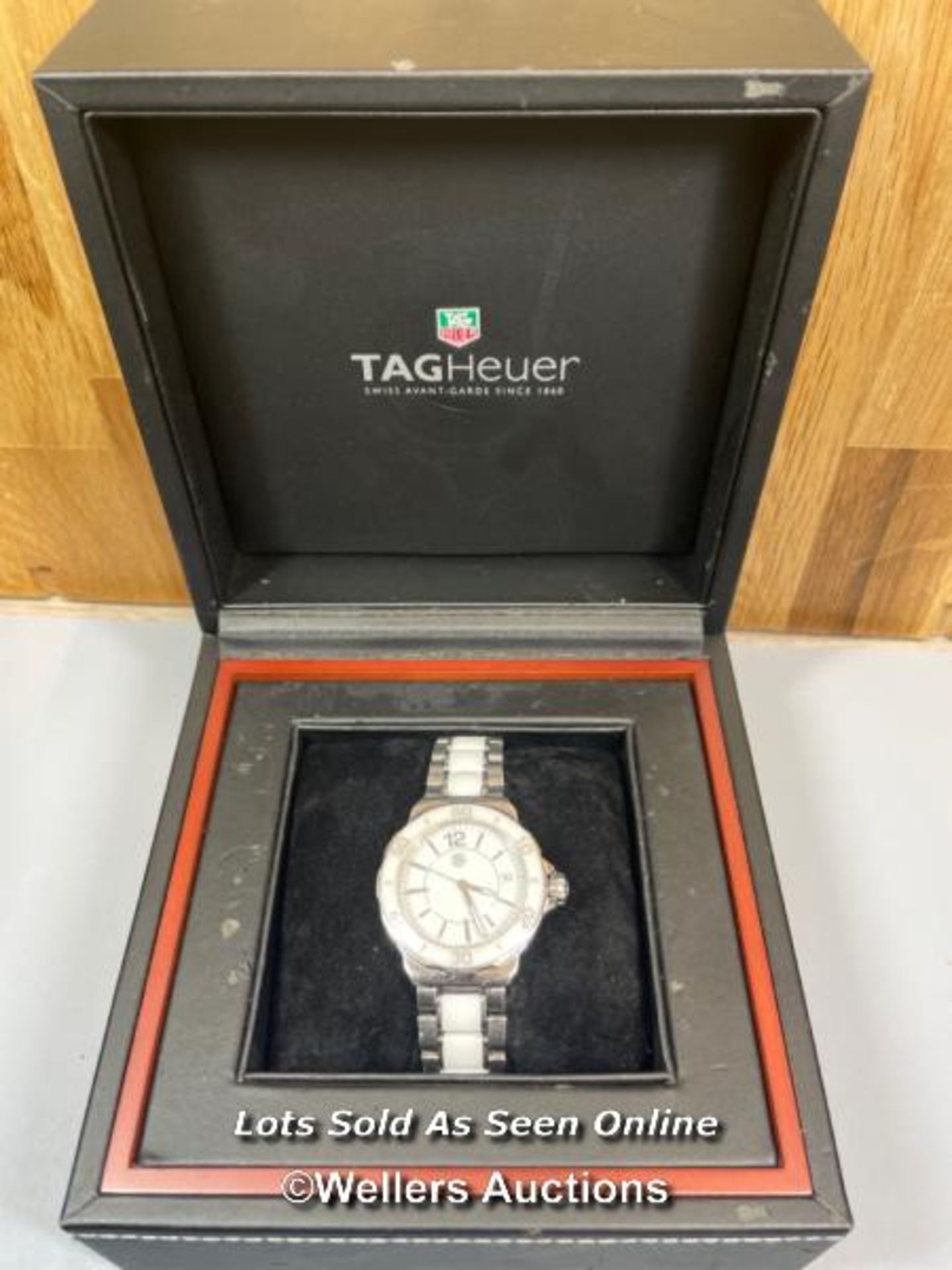 TAG HEUER FORMULA 1 WHITE CERAMIC LADIES WATCH WITH BOX AND MANUAL. IN WORKING ORDER AND IN GOOD - Image 8 of 9