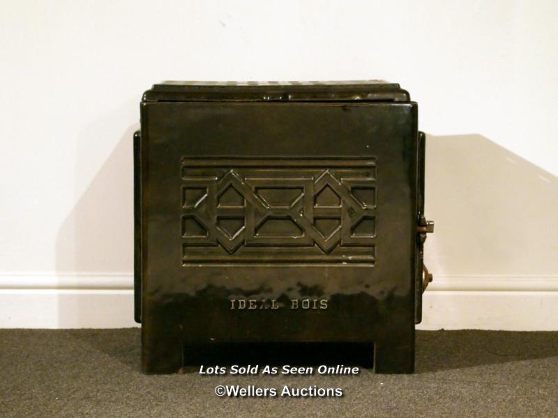 *IDEAL BOIS STOVE / ITEM LOCATION: MANCHESTER (M15), FULL ADDRESS WILL BE GIVEN TO SUCCESSFUL BIDDER - Image 2 of 3