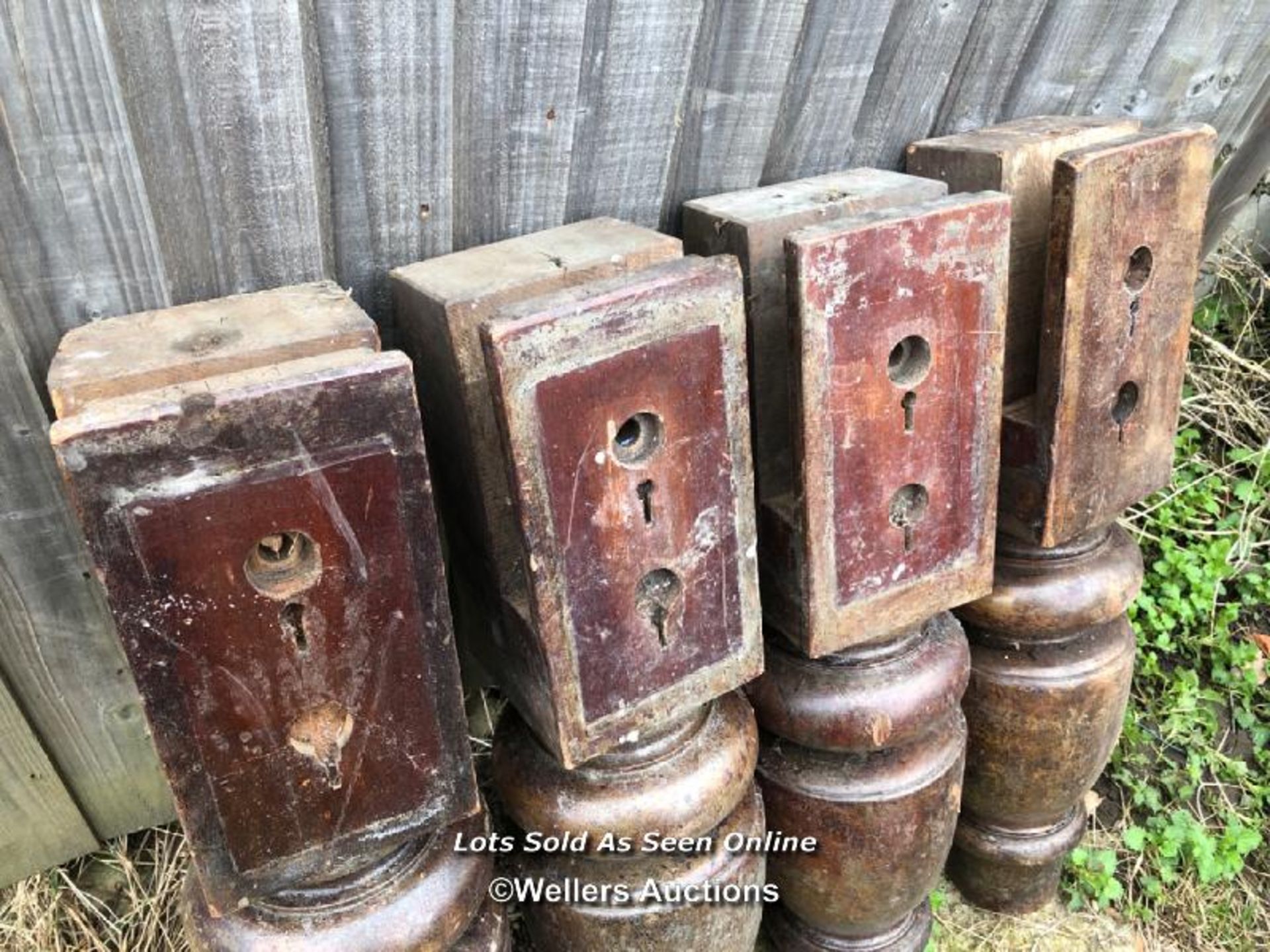 SET OF 4X VICTORIAN SOLID MAHOGANY SNOOKER TABLE LEGS, 75CM (H) / ITEM LOCATION: KT14, FULL - Image 3 of 3