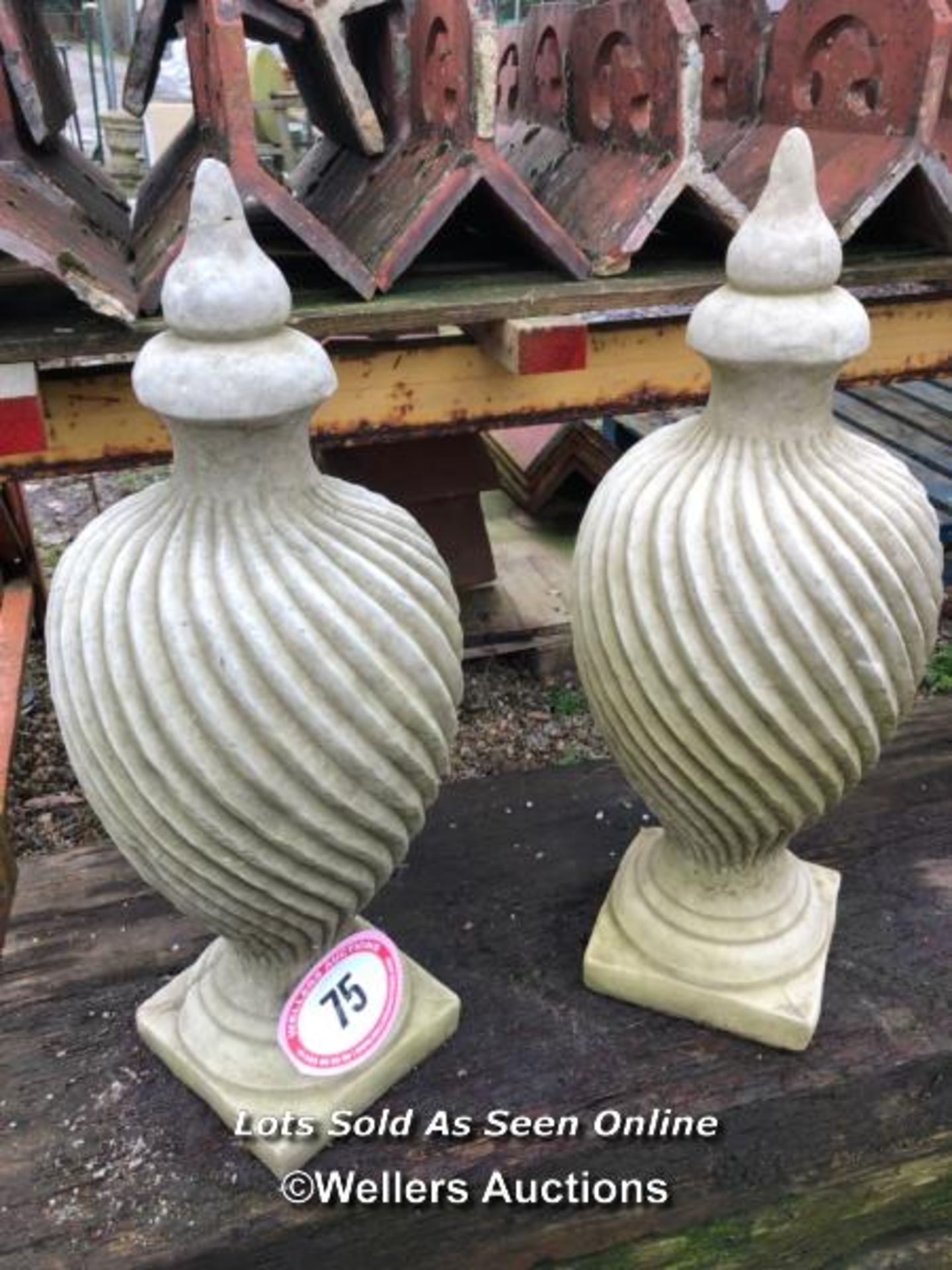 PAIR OF SPIRAL STONE WALL FINIALS, 60CM (H) / ITEM LOCATION: HP22, FULL ADDRESS WILL BE GIVEN TO