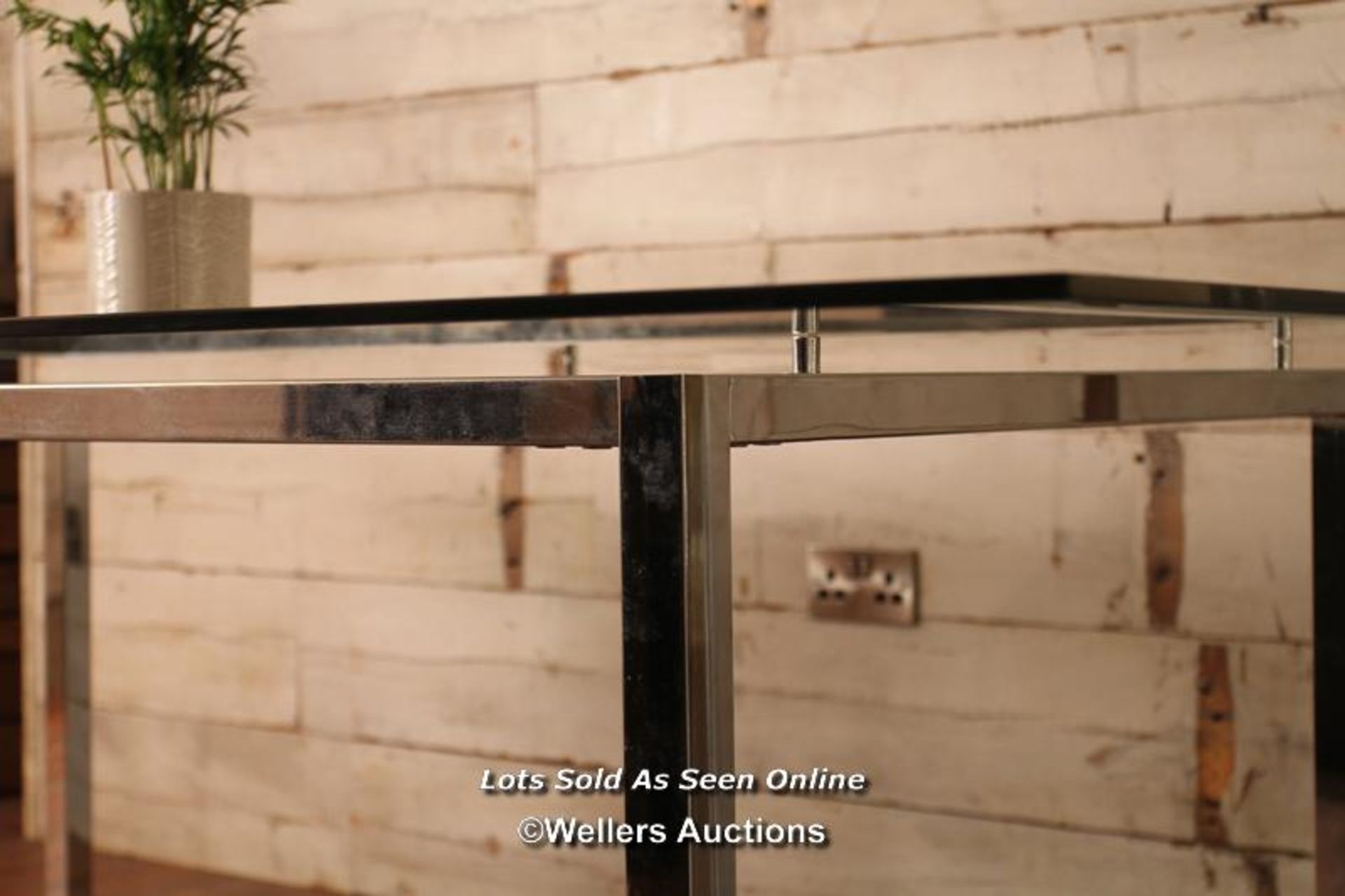 *CONTEMPORARY GLASS AND CHROME TABLE, 75CM (H) X 220CM (L) X 122CM (W) / ITEM LOCATION: MANCHESTER ( - Image 2 of 2