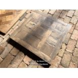 *PARQUE DE VERSAILLES PANEL, IDEAL COFFEE TABLE TOP, 80CM X 80CM / ITEM LOCATION: GU8, FULL