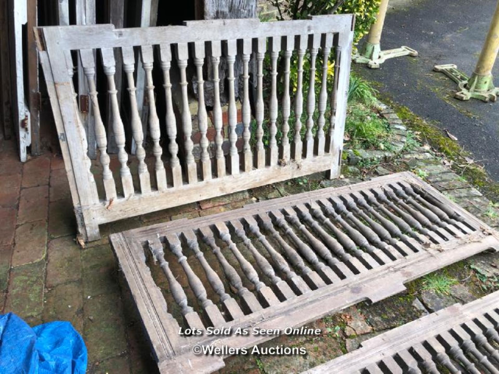 *3X LENGTHS OF VICTORIAN WOODEN SCREENS, IDEAL FOR RADIATOR COVERS, SMALLEST IS 72CM (H) X 117CM (L) - Image 3 of 3