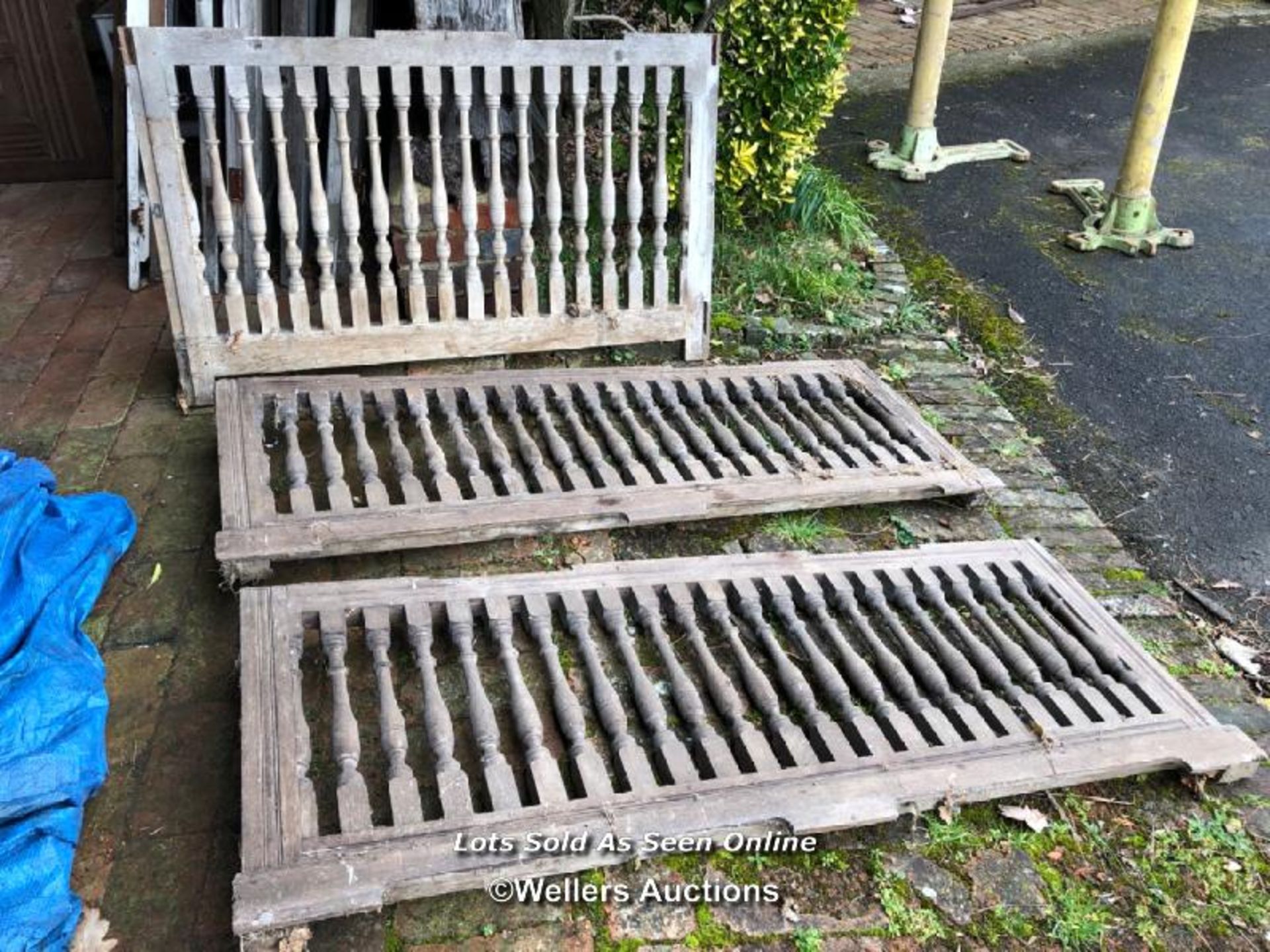 *3X LENGTHS OF VICTORIAN WOODEN SCREENS, IDEAL FOR RADIATOR COVERS, SMALLEST IS 72CM (H) X 117CM (L)