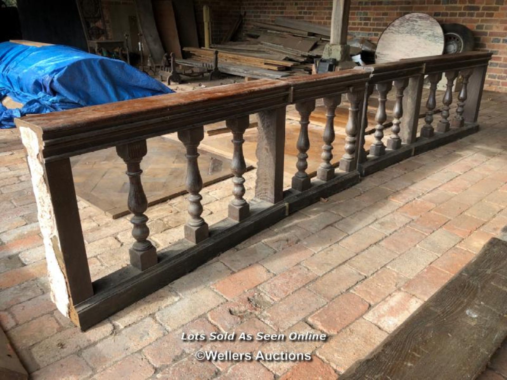 *OAK BALUSTRADE, RECLAIMED FROM CHURCH, WITH 2X HINGED GATES IN CENTRAL SECTION, 1X SECTION IS