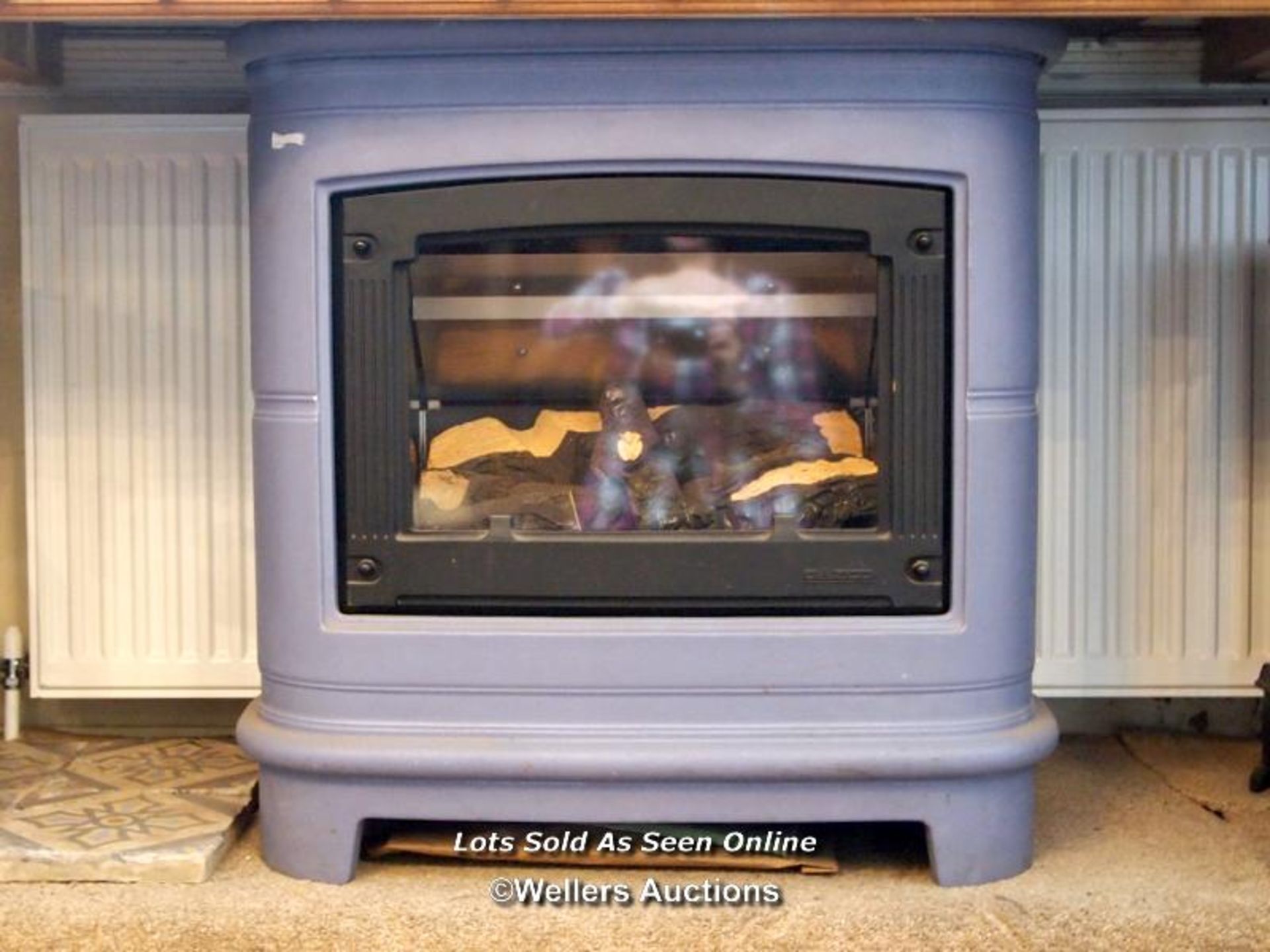 *CERAMICA STOVE, METAL AND GLASS BALANCED FINE STOVE, EX DISPLAY IN NOW UNOBTAINABLE BLUE FINISH,