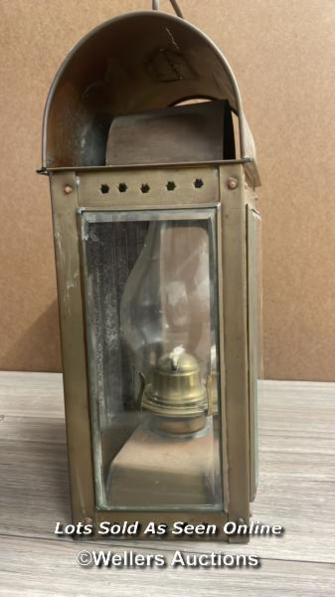 *BRASS BULKHEAD LAMP - Image 5 of 6