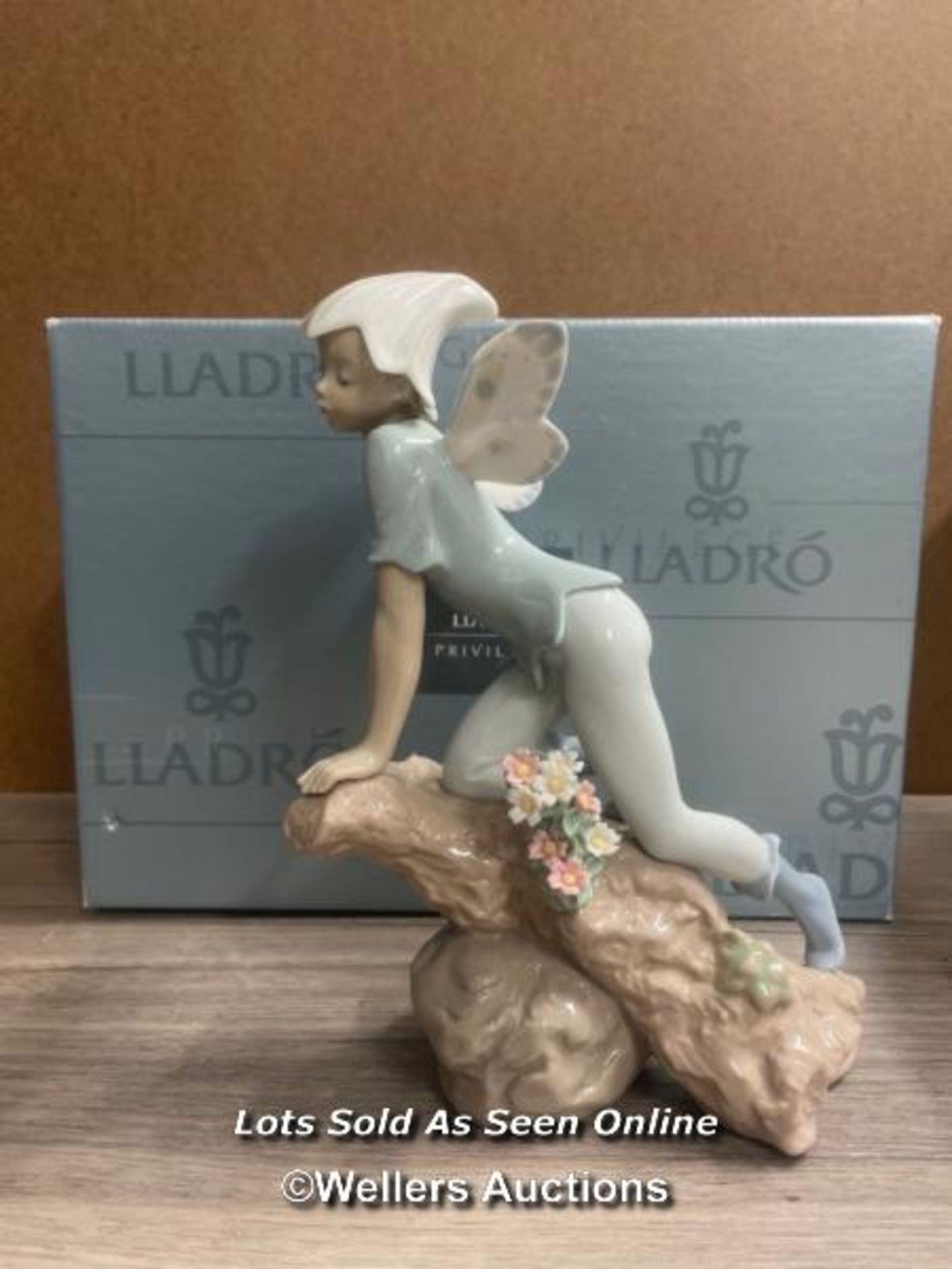 LLADRO PRIVILEGE COLLECTION "PRINCE OF THE ELVES" NO.07690, BOXED