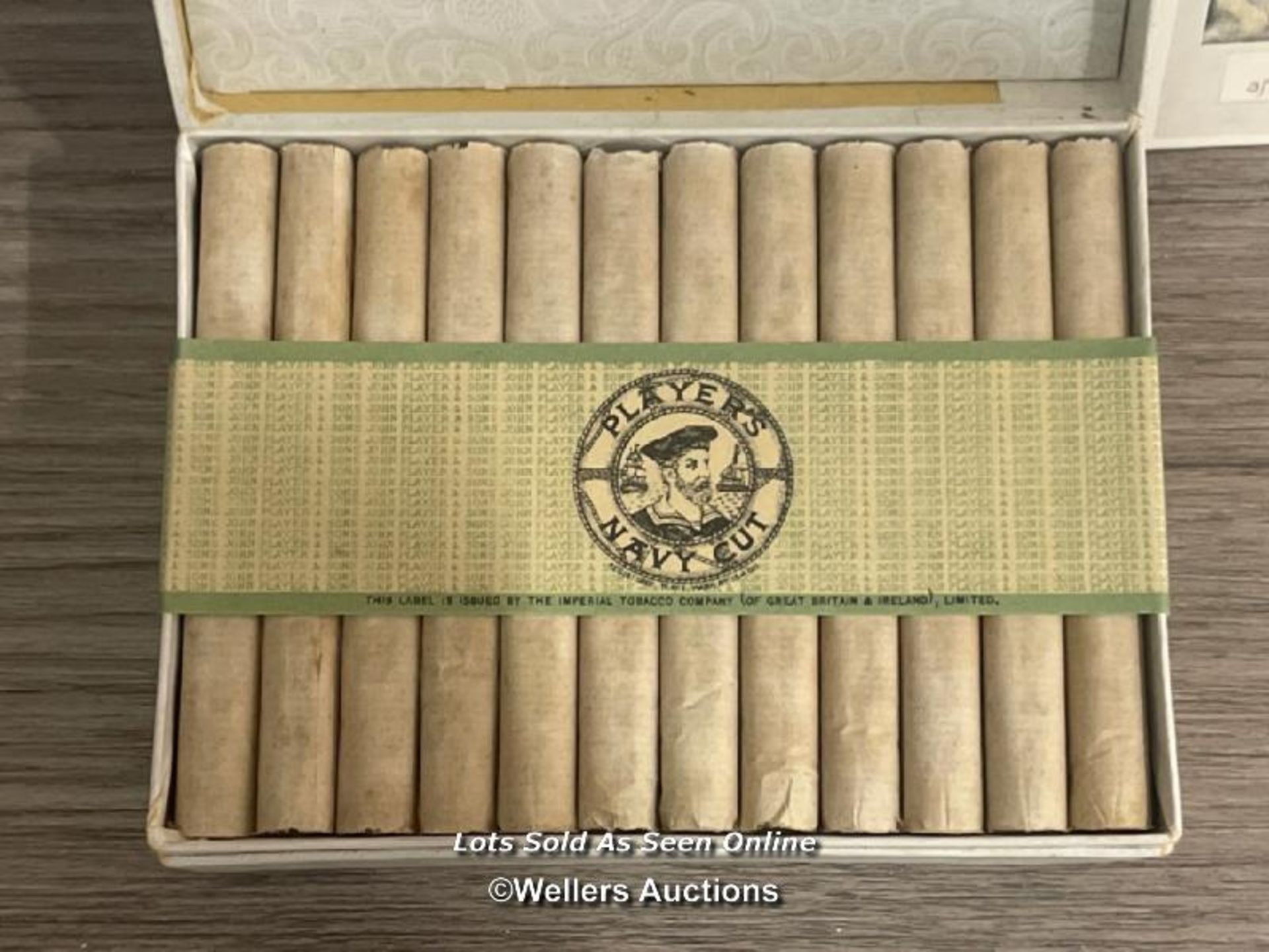 A RARE PACK OF 50 PLAYERS CIGARETTES, UNUSED AND STILL BANDED, COMPLETE WITH A LARGE CIGARETTE - Image 2 of 7