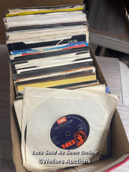 OVER 40 ASSORTED VINYL SINGLES OF MIXED GENRES INCLUDING T-REX, MADNESS, UFO AND PRINCE - Image 3 of 14