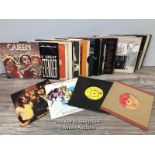 APPROX. 40 X CLASSIC ROCK VINYL SINGLES INCLUDING AC/DC, QUEEN, THE ROLLING STONES, BLACK SABBATH